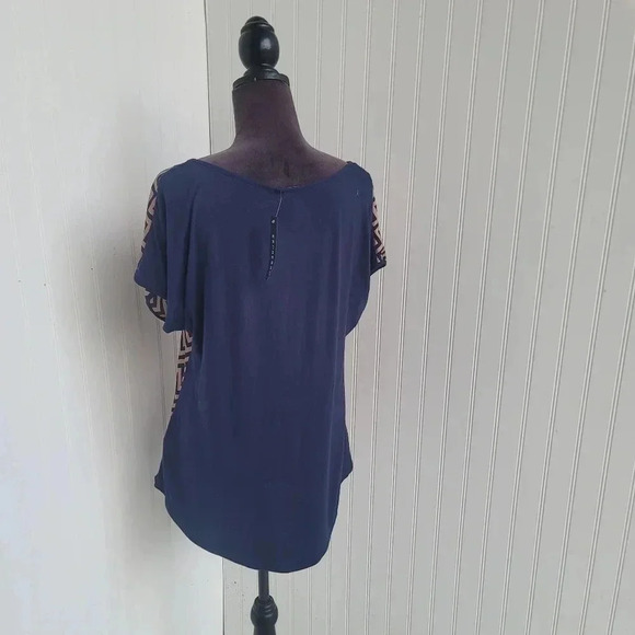 NWT Espresso Shirt Women's Blue Pink Zigzag Chevron Blouse Stretch Sz XL - Picture 7 of 8